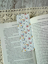 Load image into Gallery viewer, Bookmarks - Bees & Honeycomb