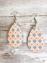 Load image into Gallery viewer, Geometric teardrop earrings - 3 colors to choose from