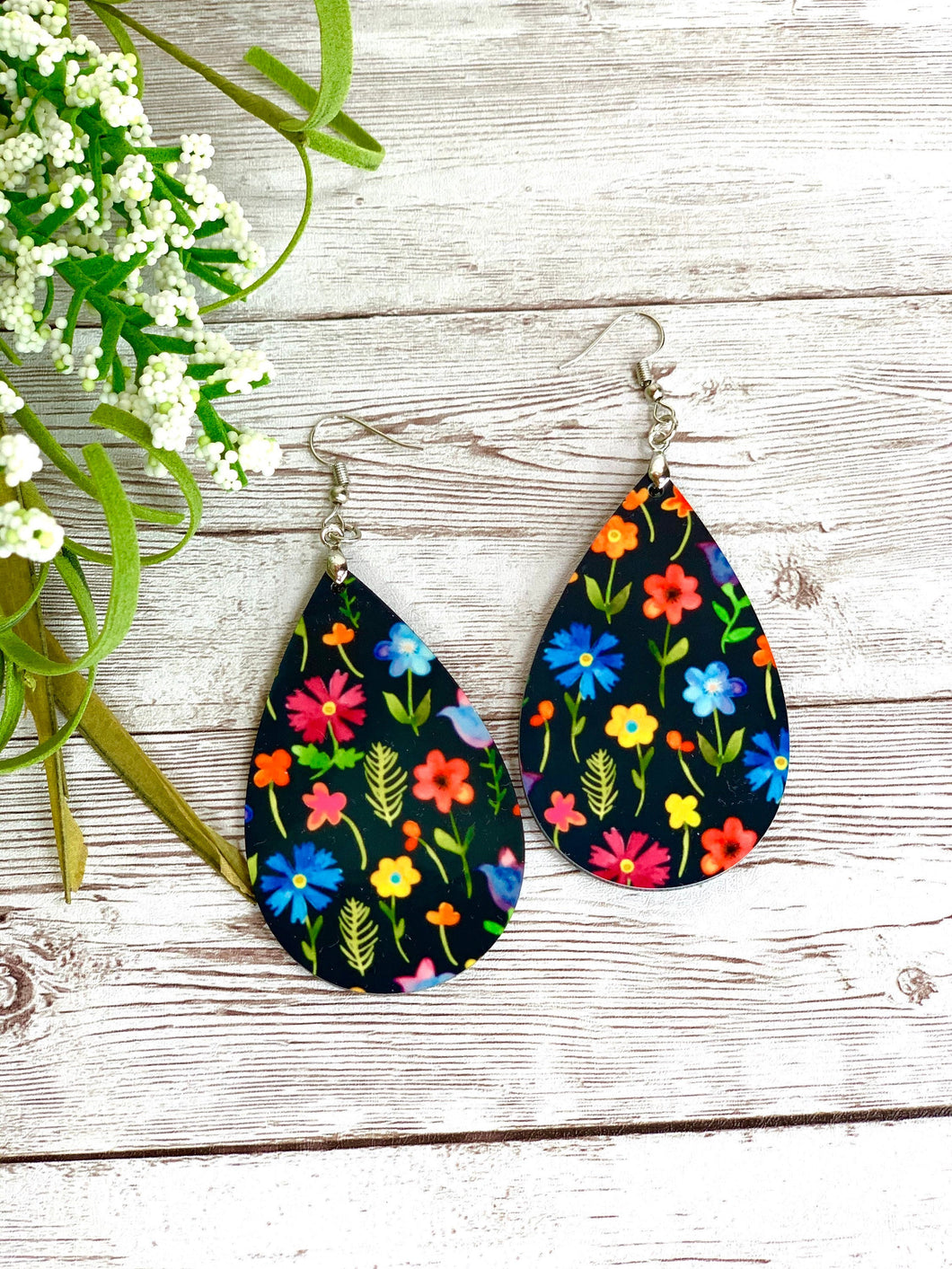Black floral teardrop earrings