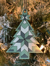 Load image into Gallery viewer, Paint Your Own Christmas Tree Ornament DIY Kit