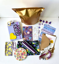 Load image into Gallery viewer, Mystery Accessory Bags
